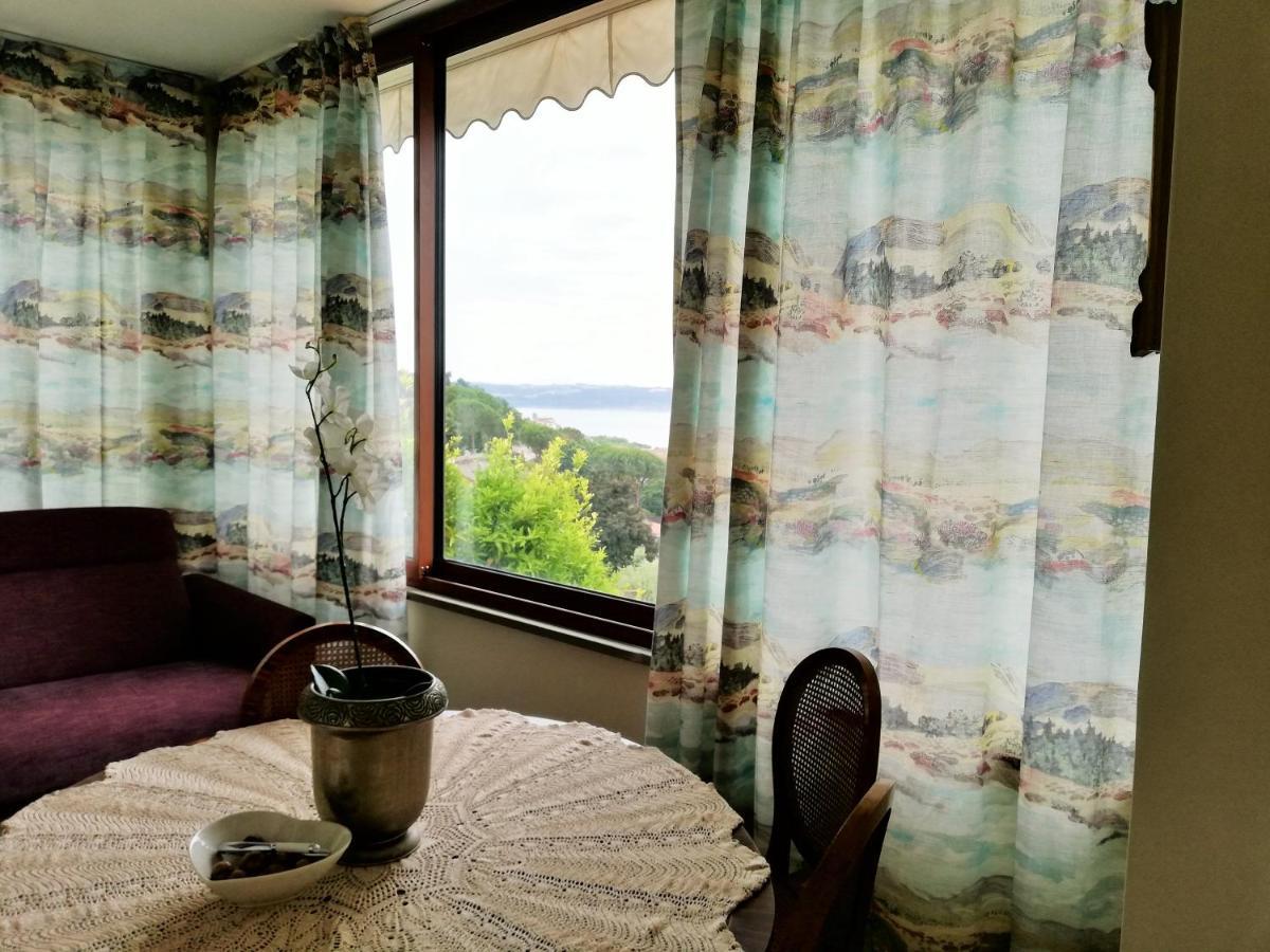 Sguardo Sul Lago Trevignano Romano Bagian luar foto